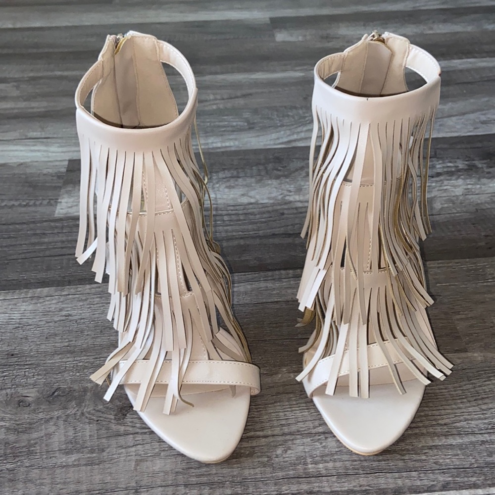 Women’s shoes